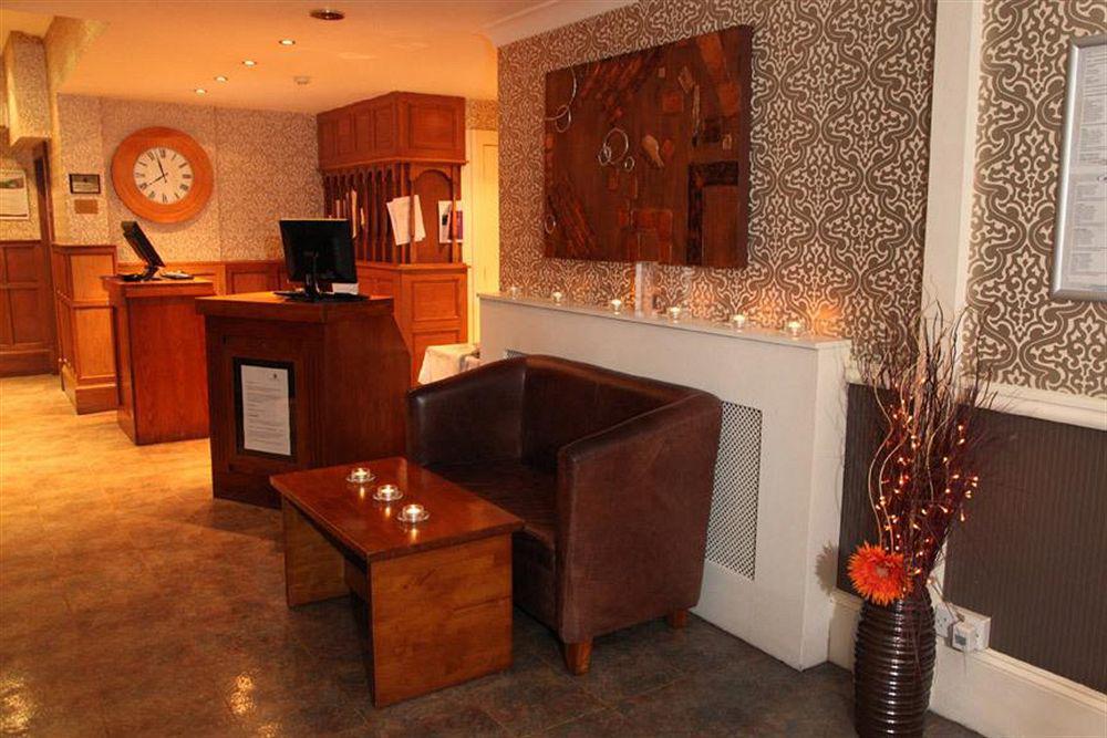 Oaklands Hotel Thorpe St Andrew Beltér fotó